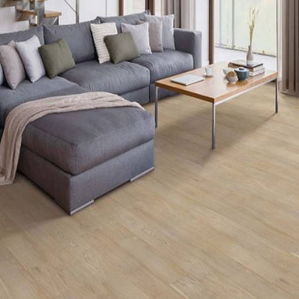 Beacon Hill Wire Brushed Engineered Hardwood Floating Floor Faded Oak 628103 Room