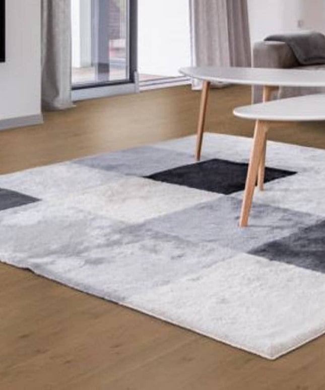 TrueTouch Coffee House Engineered European Oak Wire Brushed Floor Beignet TT200 Room