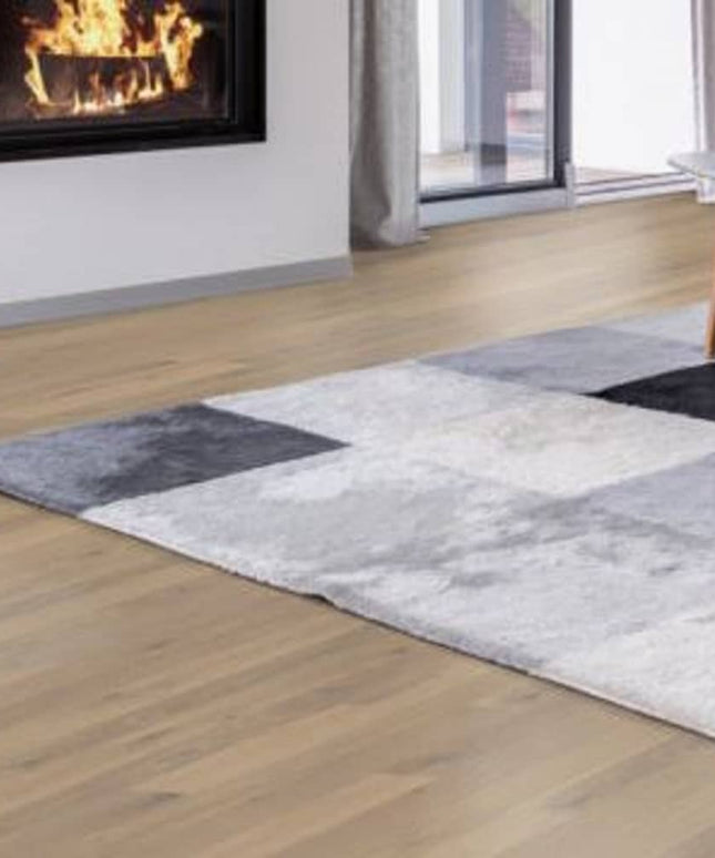 TrueTouch Coffee House Engineered European Oak Wire Brushed Floor Creme Brulee TT203 Room