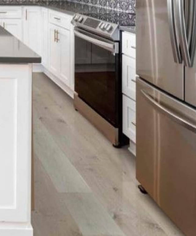 Echelon Pacific Longboard Engineered White Oak Wire Brushed Floor Malibu TT402 Room